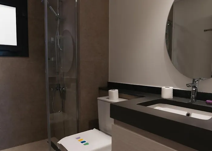 Serene 1br Haven Kamaran *